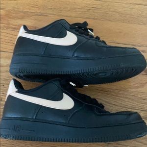 Women’s Nike Air Force One size 9